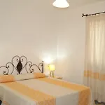 Casa Tanaunella Feriehus