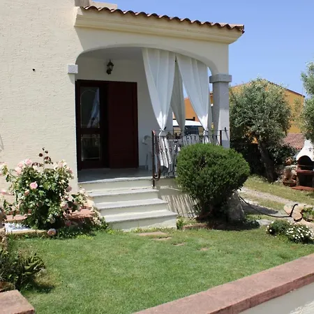 Casa Tanaunella Holiday home *