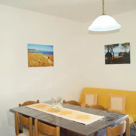 Holiday home Casa Tanaunella