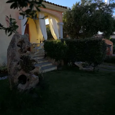 Holiday home Casa Tanaunella