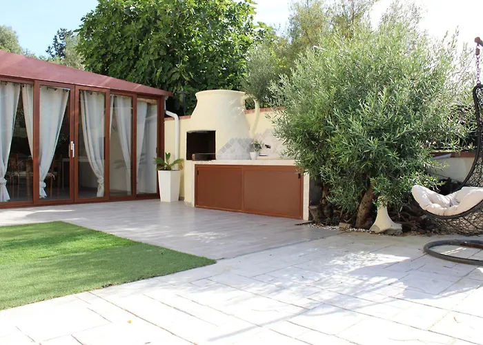 Casa Tanaunella * 布多尼